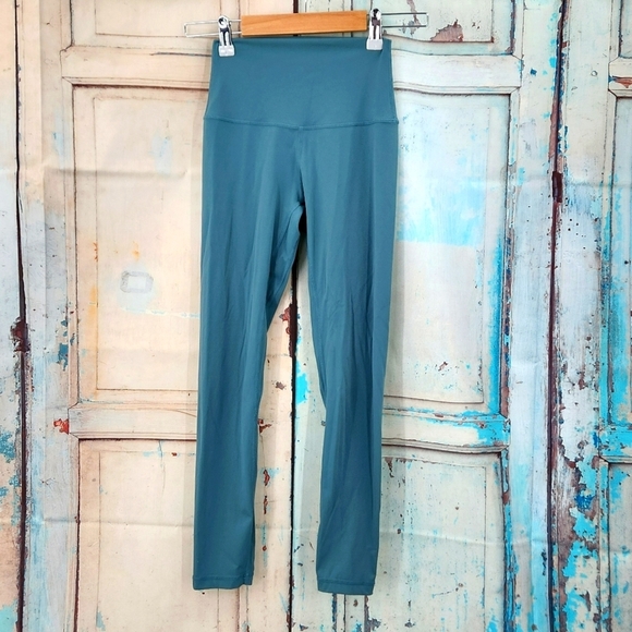 Born Primitive Your Go To Leggings - Picture 2 of 6